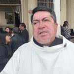 Juanes incluye dueto junto a la lagunera Vivir Quintana en su nuevo disco