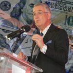 Enfermeros del programa Salud Casa por Casa bloquean por retraso en pagos