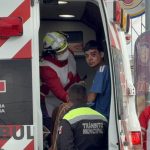 Camioneta se estrella y derriba poste en el Centro Metropolitano de Saltillo; saldría de Bosque Urbano | Periódico Zócalo | Noticias de Saltillo, Torreón, Piedras Negras, Monclova, Acuña – Periódico Zócalo